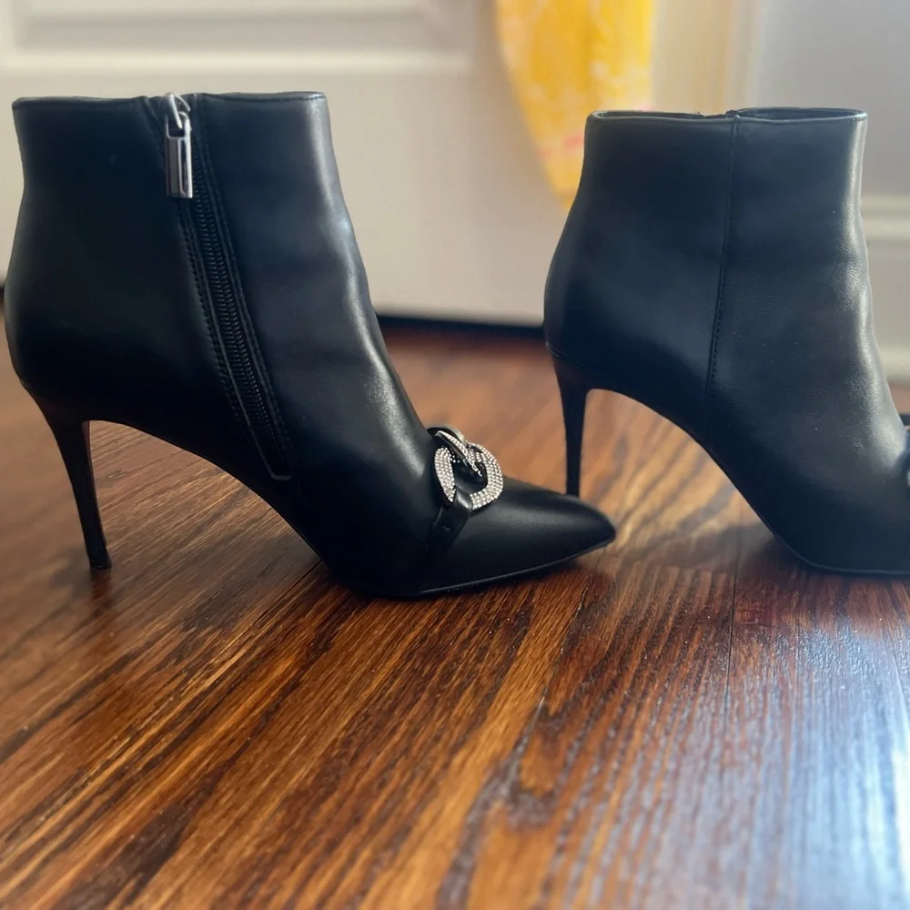White House Black Market Boots - Picture 4 of 6